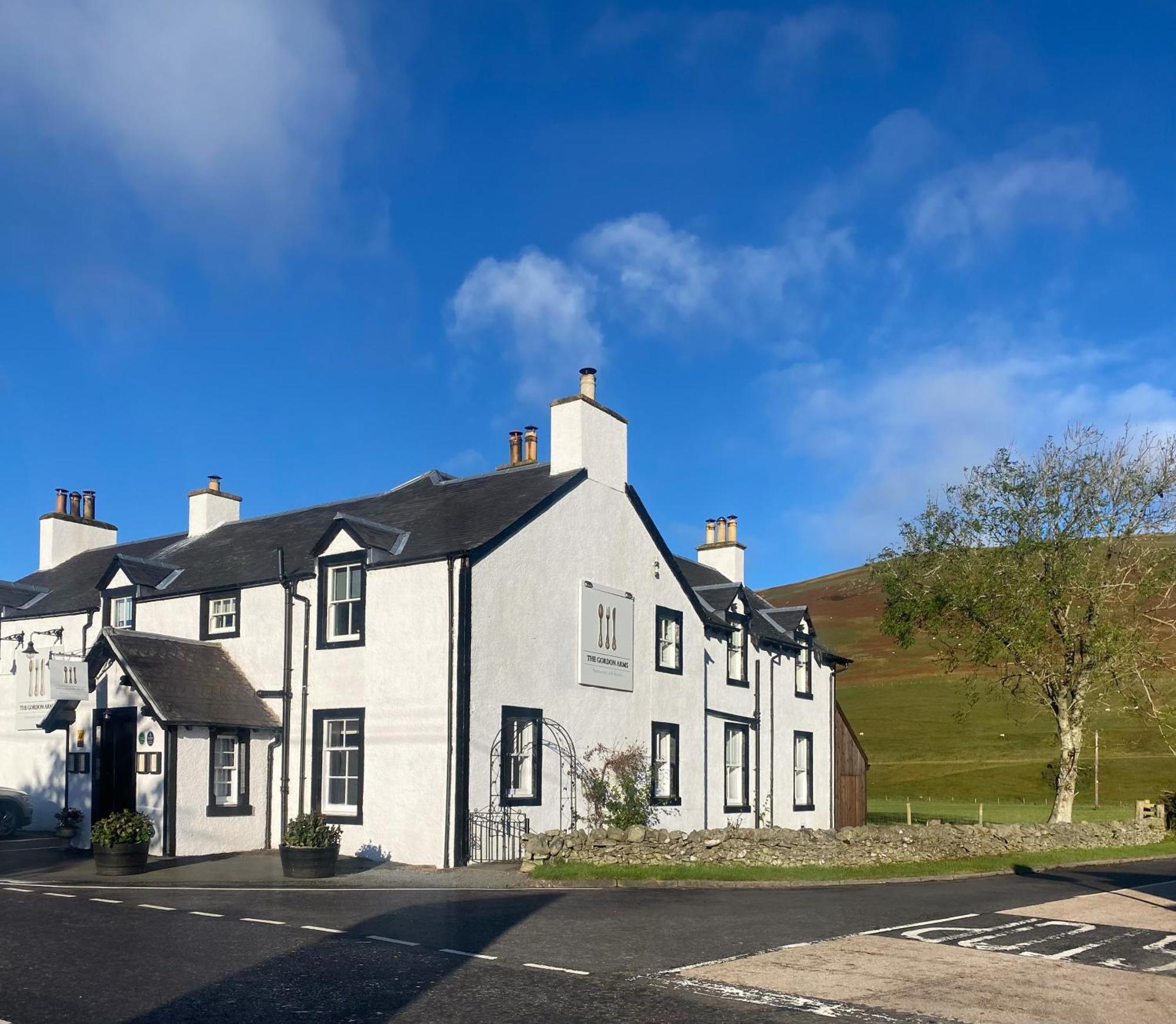 The Gordon Arms Restaurant With Rooms Yarrow Екстериор снимка