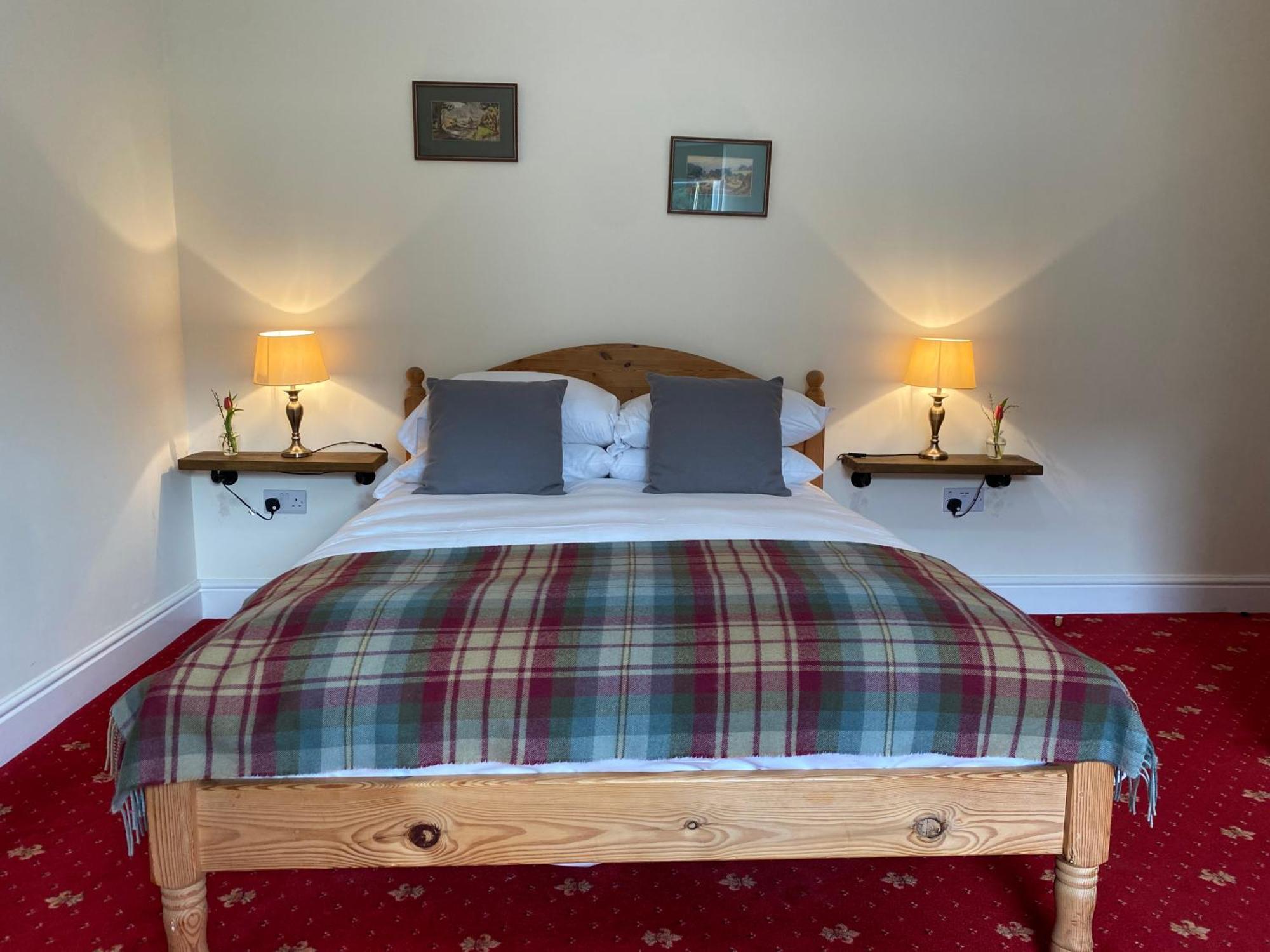The Gordon Arms Restaurant With Rooms Yarrow Екстериор снимка